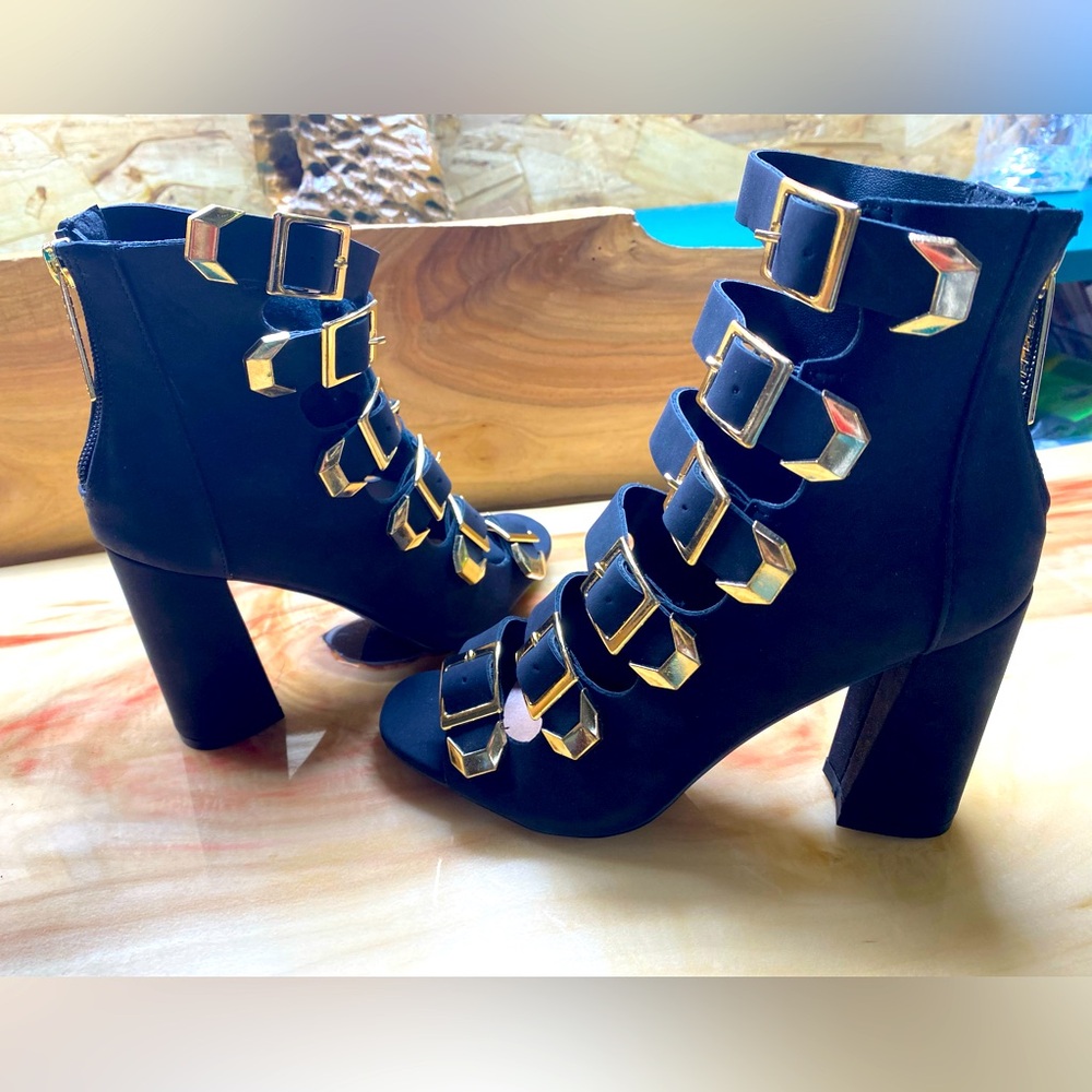 Breckelles Peep Toe Heels